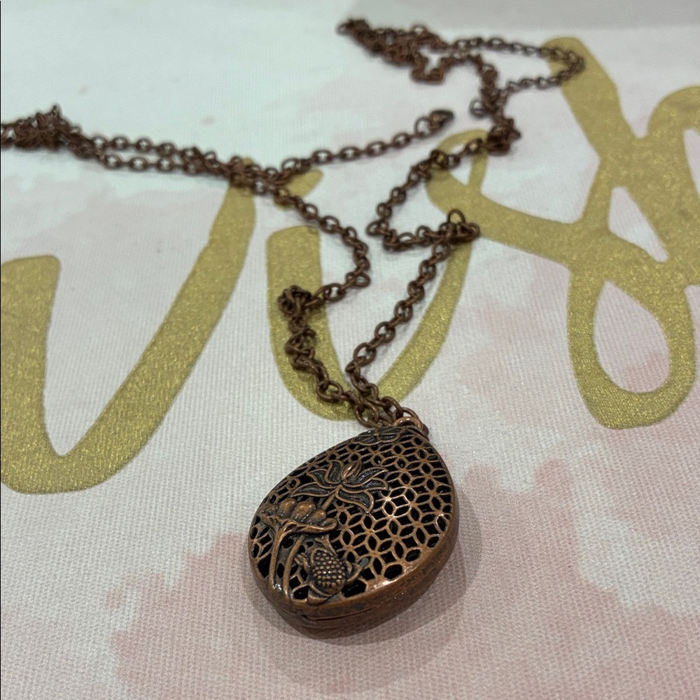 Elegant Copper Bronze Floral Overlay Design Tear Drop Pendant Necklace